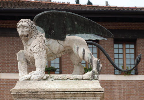 Art Bonus per il restauro del pilastro lapideo con Leone alato di San Marco sito in Piazza Castello a Marostica